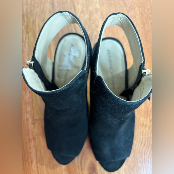 Adrienne Vittadini Av-Gallina Black Suede Open Toe Side Zip Bootie 3 in. Heel - Picture 4 of 7